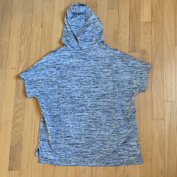 Athleta Girl short-sleeved hoodie - Picture 2 of 4